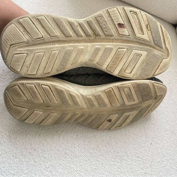 APL Techloom Phantom Sneakers in Fatigue Green - Picture 7 of 7